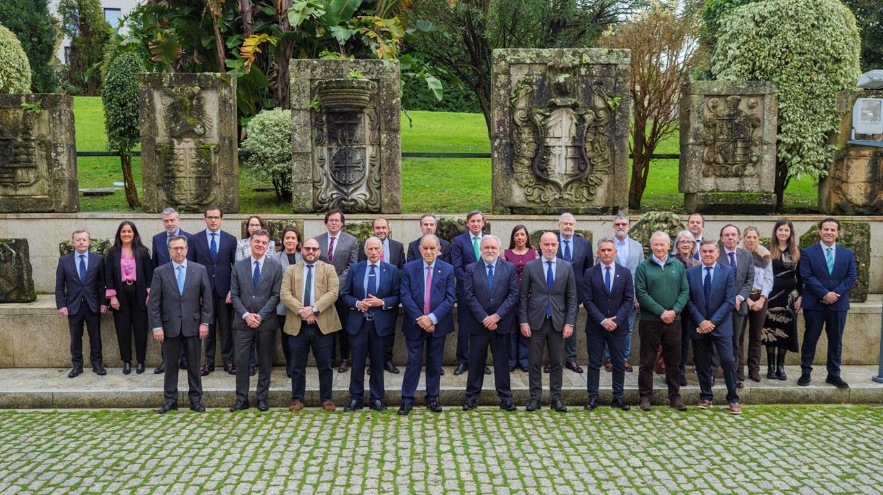 CÁMARAS DE COMERCIO, INSTITUCIONES Y EMPRESAS MUESTRAN SU UNIDAD EN EL DESARROLLO DEL ARCO ATLÁNTICO EN EL IV FORO DE LAS CÁMARAS DE COMERCIO DEL ARCO ATLÁNTICO