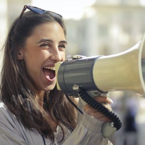 Cómo diseñar una estrategia de comunicación online solicitando el Kit Digital